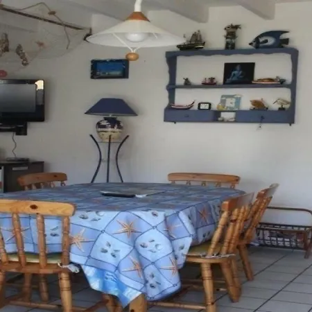 House Mahon Plage : La Rose De Picardie. *